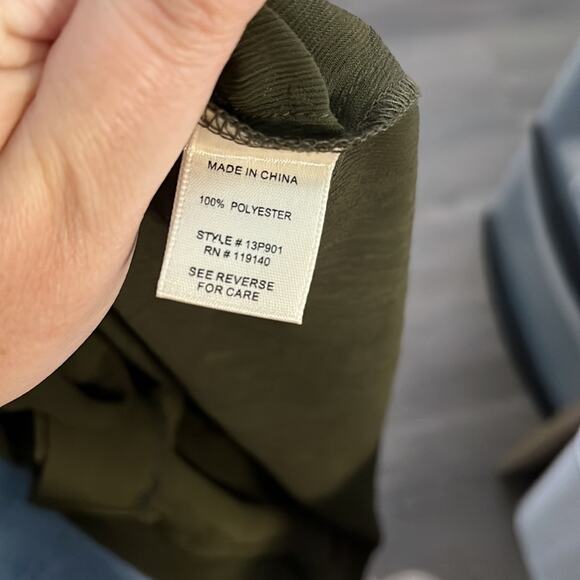 Double Zero Olive Green Sleeveless Blouse Size Small - Picture 9 of 10